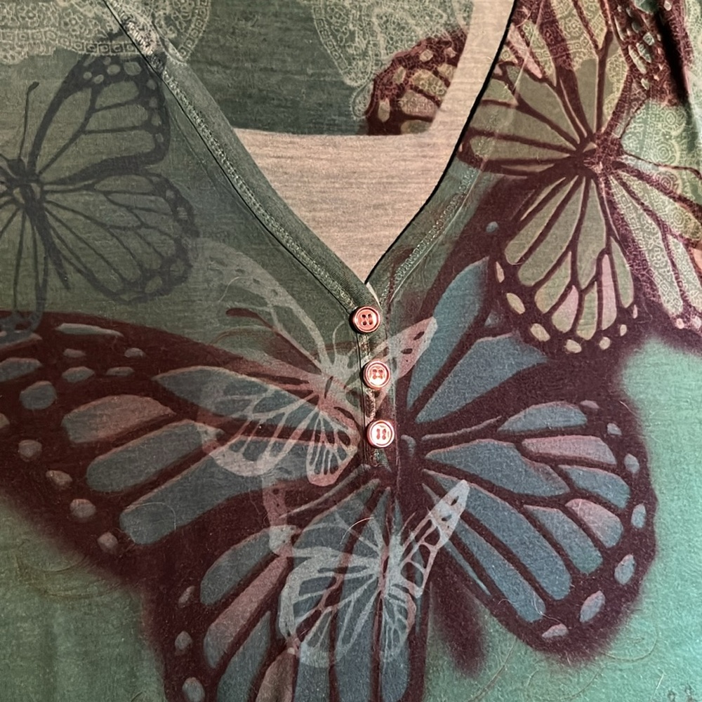 Appropriate Behavior Butterfly Top - Picture 3 of 16